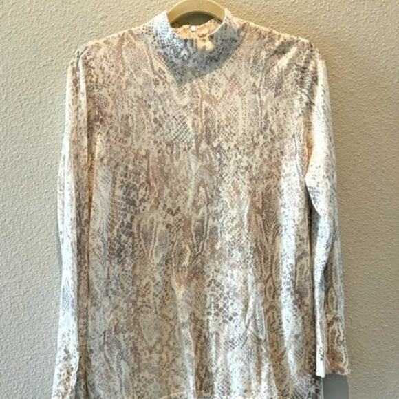Chico's Mock Neck Snakeskin Sweater Sz M - Picture 3 of 15